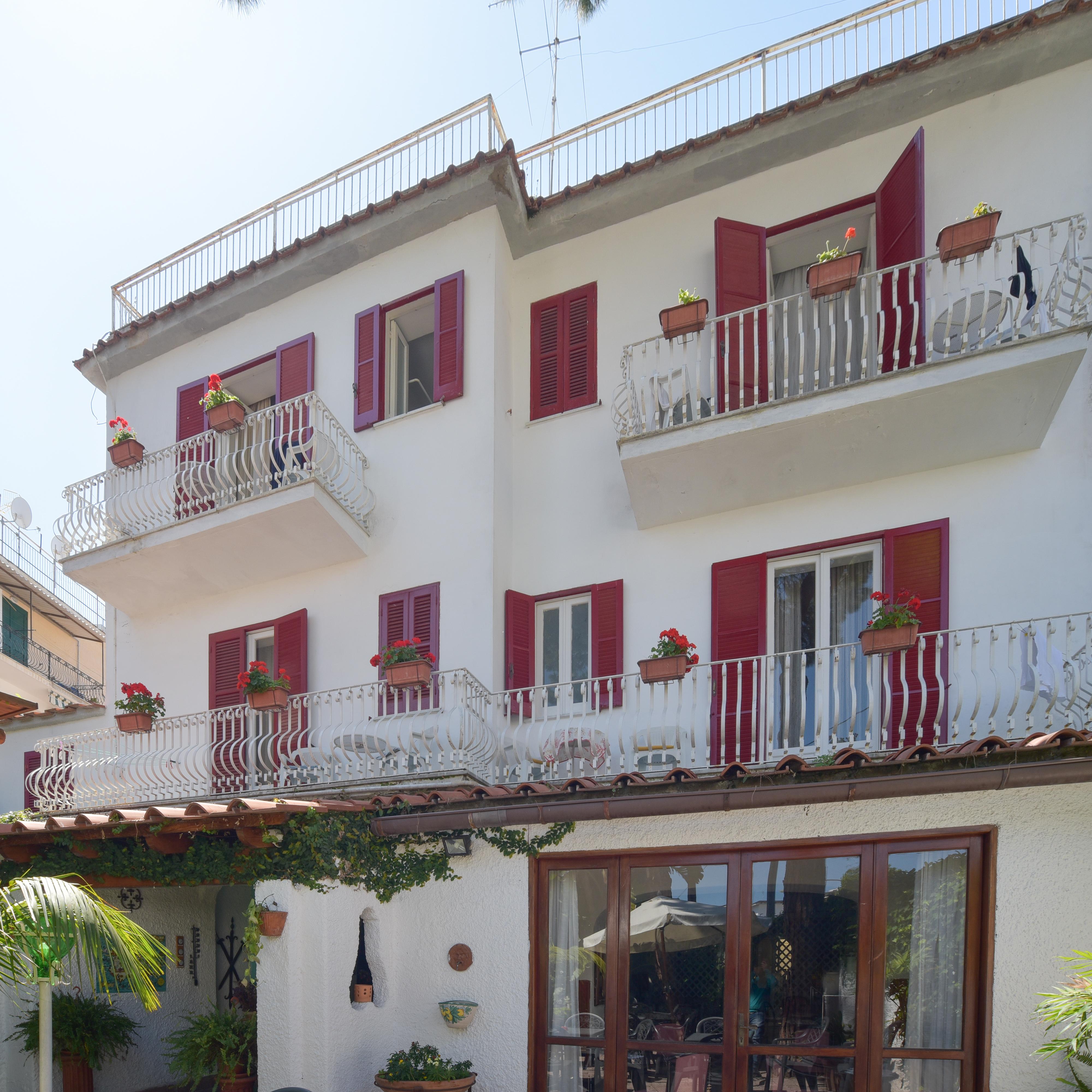 Charme Hotel La Villa Tina Ischia Exterior foto