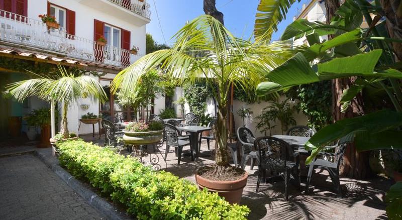 Charme Hotel La Villa Tina Ischia Exterior foto