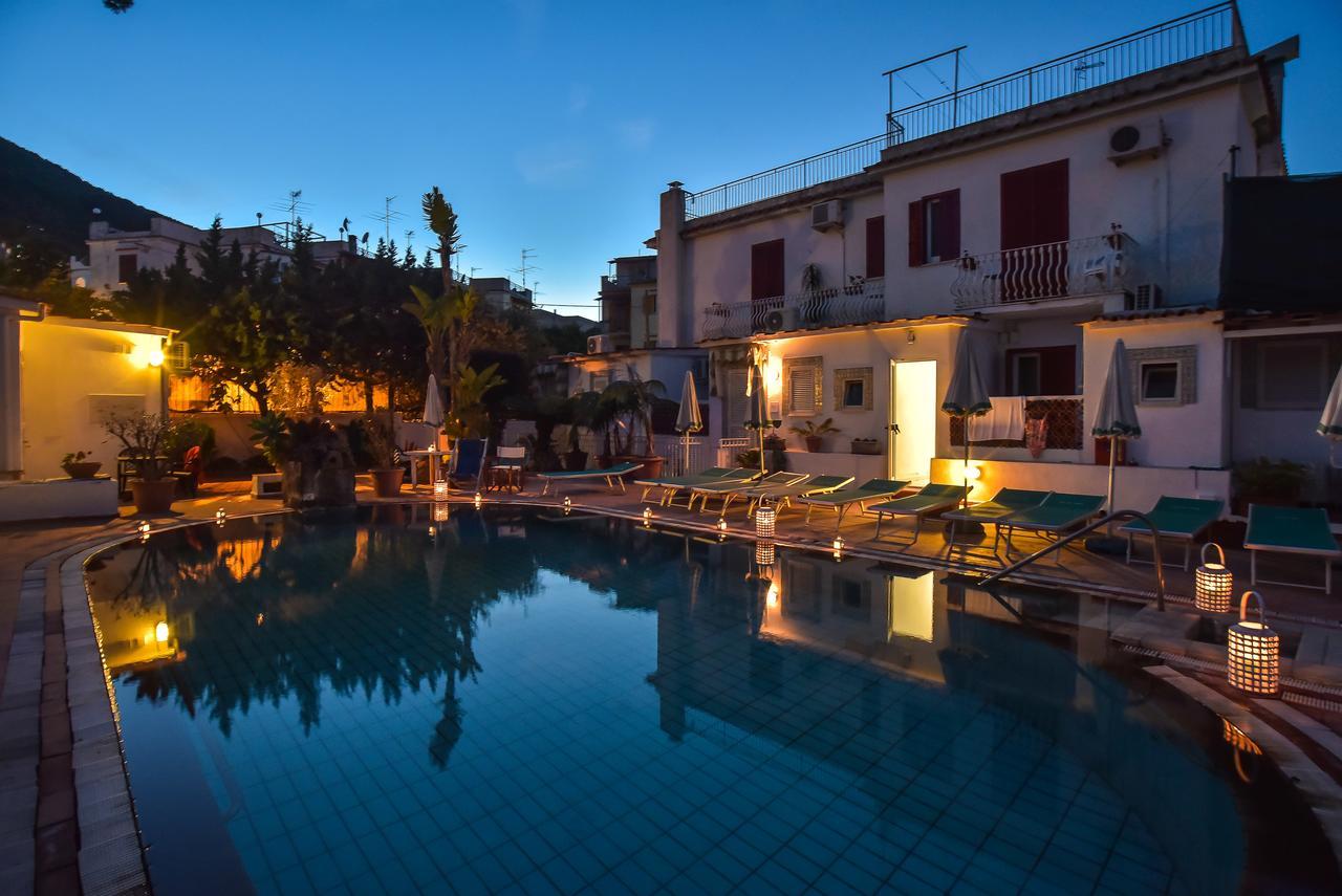 Charme Hotel La Villa Tina Ischia Exterior foto